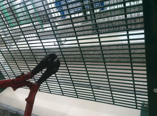 Anticut 358 รั้วความมั่นคงสูง สายเหล็กกระปุก Powder ปกแต่ง