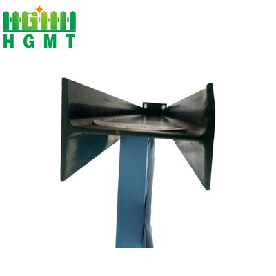 W ภาค 1500 มิลลิเมตร สแตนเลสกระปุกรั้ว Palisade ด้วย Razor Wire