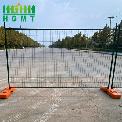 ออสเตรเลีย ด้านนอก ถอดได้ สายเหล็กเหล็ก แผ่นรั้วชั่วคราว ความปลอดภัย อาคาร การก่อสร้าง กิจกรรม