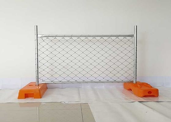 ทนทานสนิม 6ftx10ft Chain Link สร้างรั้ว 60g / M2 กระปุก