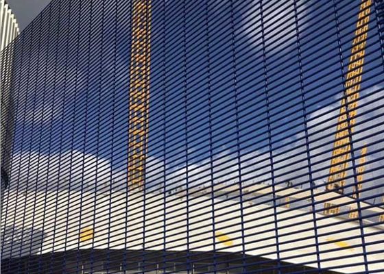 รั้วความปลอดภัยสนามบินภาระหนัก