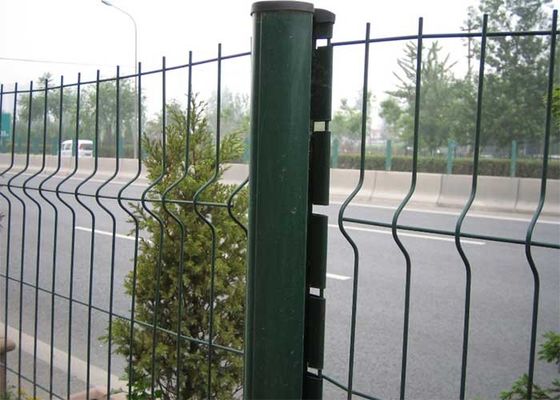 สี่เสา สีเขียว V Mesh Fencing