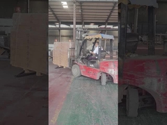 โรงงานกำลังดำเนินการชุบสังกะสีแบบจุ่มร้อนและการดัดงอ