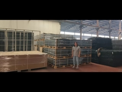 แผงกั้นป้องกันขอบตีนผีเสริมด้วยจุดยึดพื้นแหลม